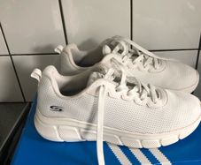 Ladies sketchers trainers size 5