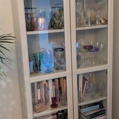 IKEA BILLY / OXBERG white bookcase with glass doors