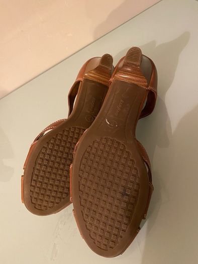 Size 4 Sandals, like New