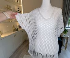 Brand-new White Honeycomb Short Sleeved Top from New Collection