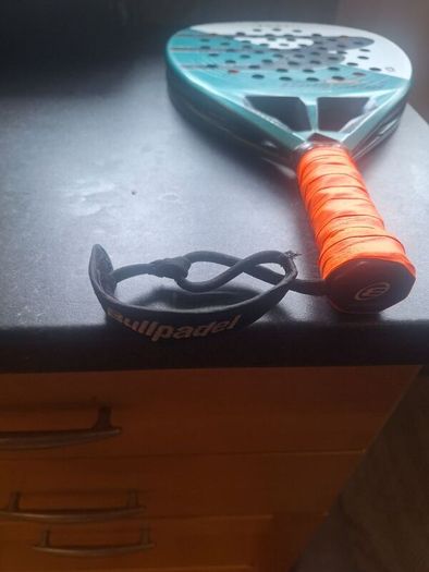 Bullpadel Hack 04 padel racket