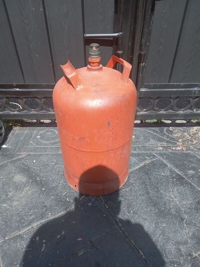 gas bottles (full)
