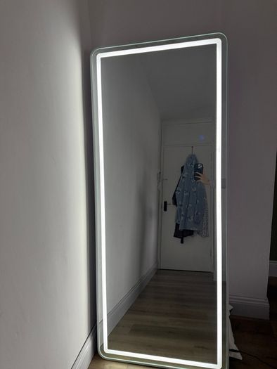 led mirror