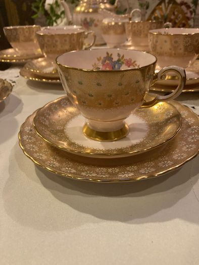Tuscan tea trio