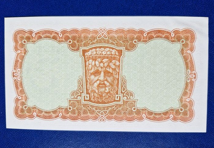 Ireland UNC 1966 10/ Shilling (69P) Lady Lavery