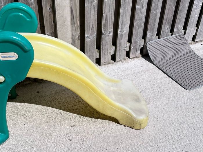 Little Tikes Playhouse & Slide