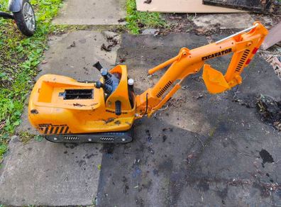 lots of kids toys free to collect