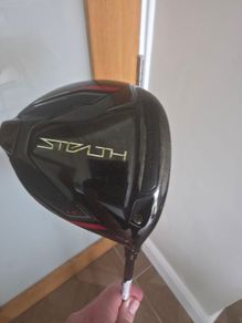 TaylorMade Stealth Driver with headcover