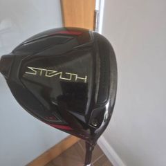 TaylorMade Stealth Driver with headcover