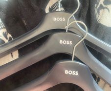 Hugo Boss Black Wide Plastic Suit Jacket Coat Hangers