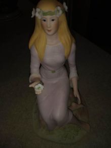 Lovely figurine of lady