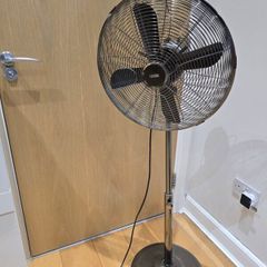 Pedestal Fan Logik