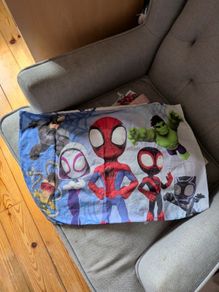 Spidey duvet set (cot/ toddler bed size)