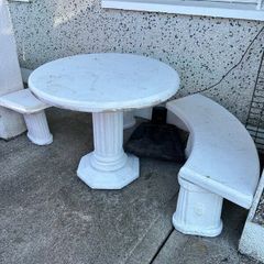 Cast cement table & 3 seats