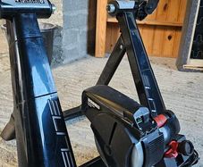 Novo Smart Bike trainer