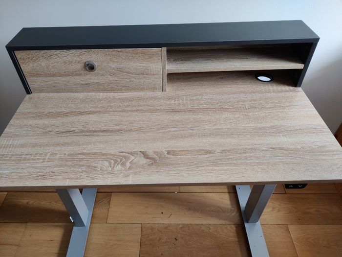 Sit/standing electric office desk