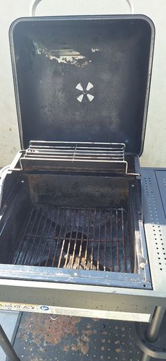 Rockwell charcoal Bbq