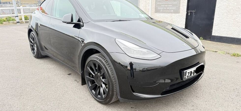 Tesla Model Y 2023 - 20" Wheel & Ceramic Coating