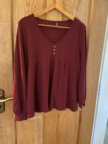 Burgundy top size size xl