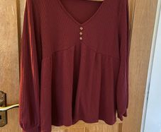 Burgundy top size size xl