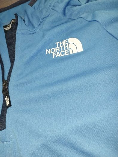 The North Face Performance 1/4 Zip Top paired with the matching The North Face 24/7 Block Shorts Never used