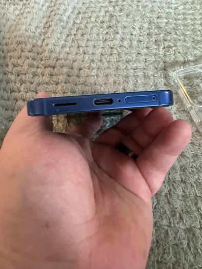 samsung s25 cracked back glass