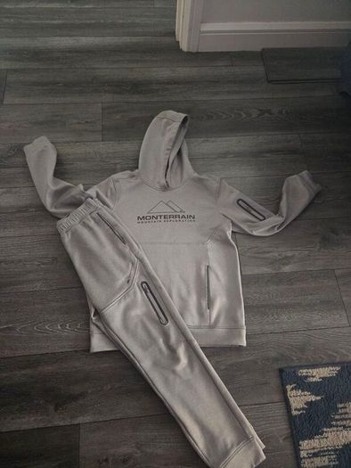 tracksuit