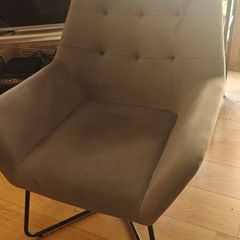 Velvet Chair