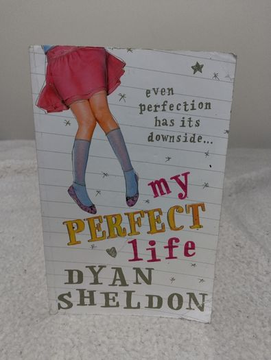 Confessions Of A Teenage Drama Queen books by Dyan Sheldon