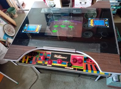 Defender arcade game original 1981