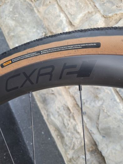 Giant Revolt Gravel