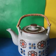 Tea pot