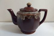 Lovely Newish Version of the Brown Betty Style Teapot, Hexagonal in Shape, Un-Marked on the Base, Holds One Litre/ 1.75 Pints