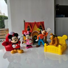 Disney Store Mickey Mouse Clubhouse House 4 figures and 3 furniture