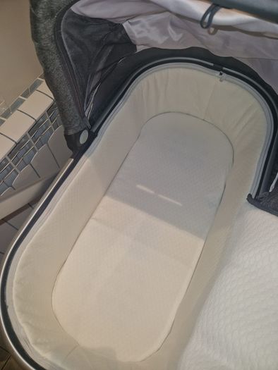 Amaizing  Condition Uppababy Vista  V2 travwl system