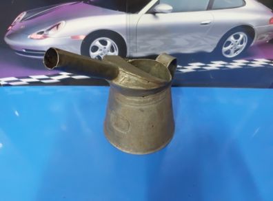 1 litre oil jug