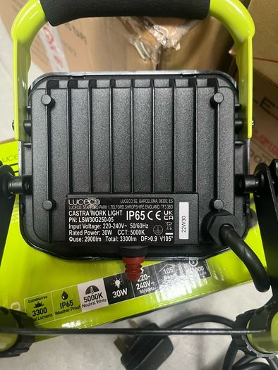 Plug in work light NEW JOB LOT