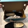 Shoes Toms Women Size 4.5 Image 2
