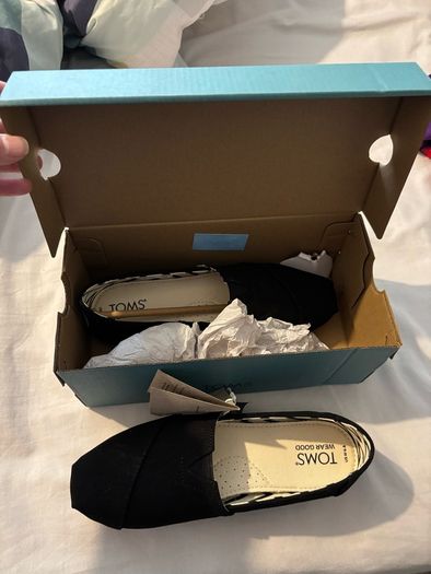 Shoes Toms Women Size 4.5
