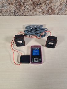 Sony Ericsson T303 pink mobile phone and speakers MPS-60