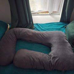 pregnancy pillow