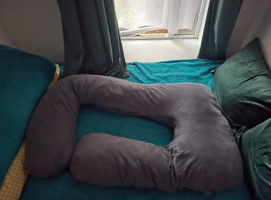 pregnancy pillow