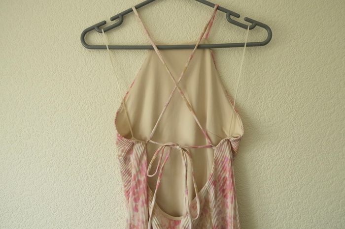 DYNAMITE Floral low cross back halter neck maxi dress Size M / 38 / 10