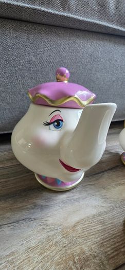 Disney Mrs Pots / Chip