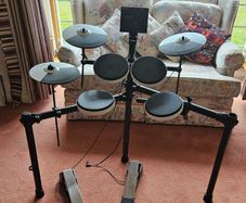 Roland TD-02k