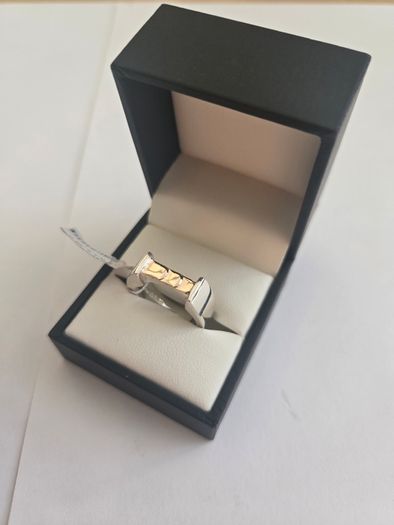 Brand New Hallmarked Silver & 9ct Gold Ring