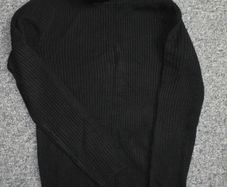 Girls top, size 9-10 years old