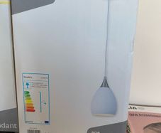 NEW pendant Lights x2  never opened