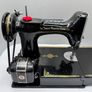 Vintage Singer (1951) 221K Featherweight Limited Edition. Image 4