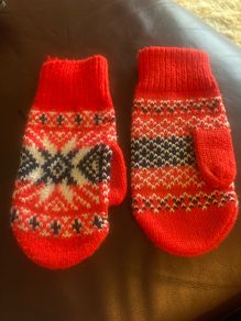 Child's Vintage 70's Red Mittens